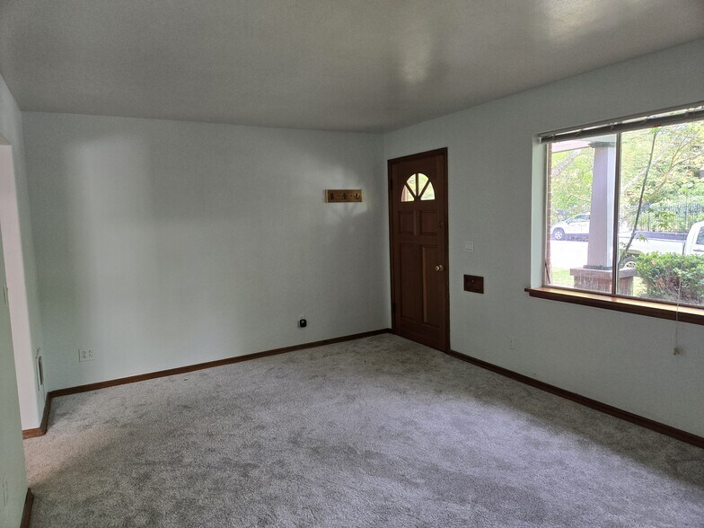 Entrance Door - 4005 N 24th St