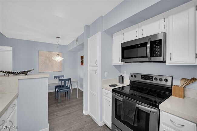 Building Photo - 6650 W Warm Springs Rd