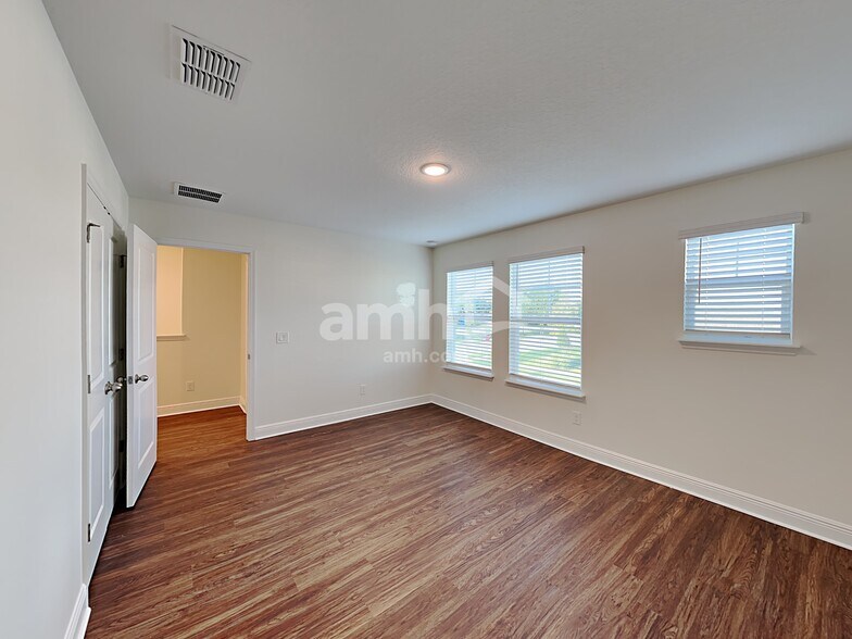 Building Photo - 804 Heavenly Dr