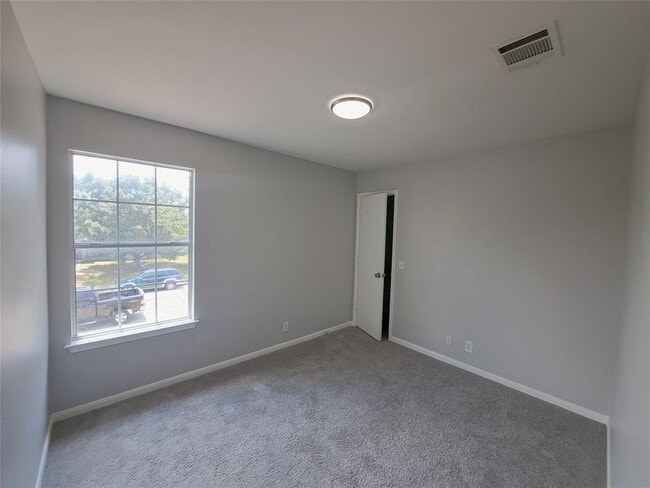 Building Photo - 105 Twilight Way
