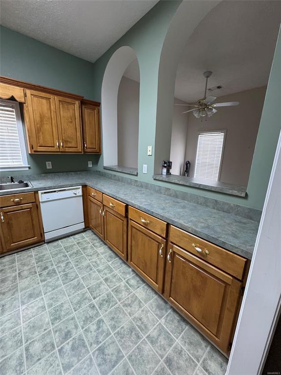 Building Photo - 33 JamesTown Loop