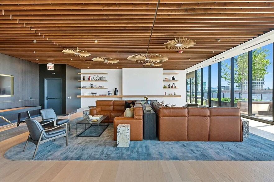 Building Photo - 1101 W Jackson Blvd