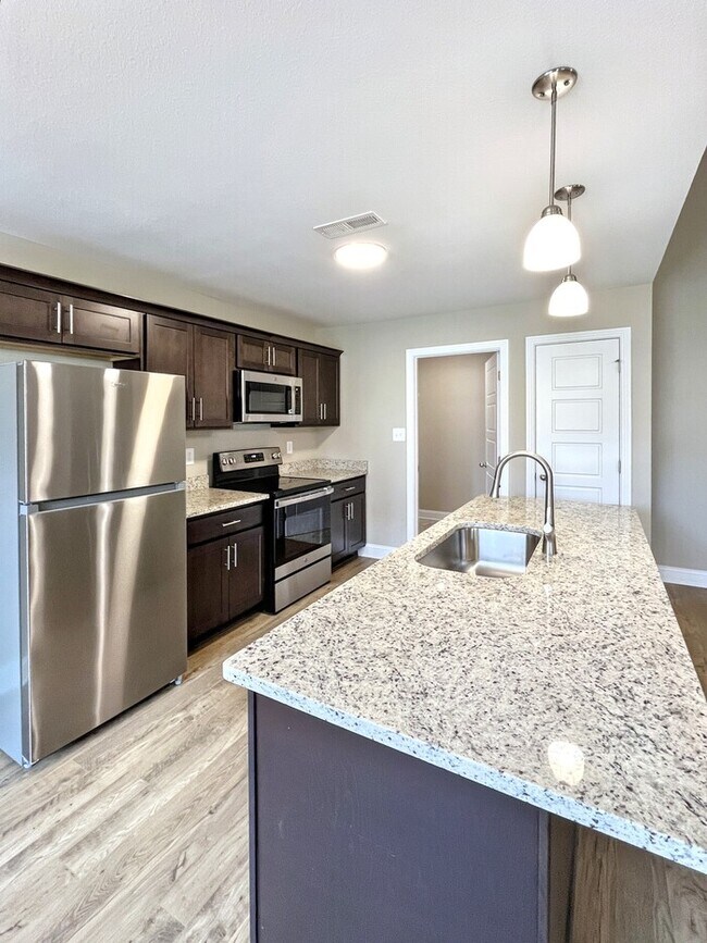 Building Photo - 137 Ardell Dr