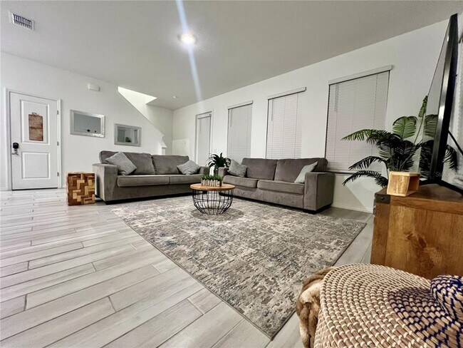 Building Photo - 844 Benoi Dr