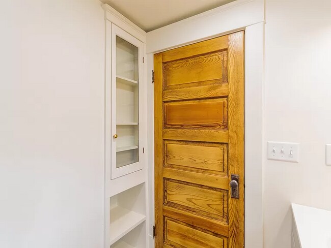 Building Photo - Beautifully Restored Belmont Gem With Fenced Yard