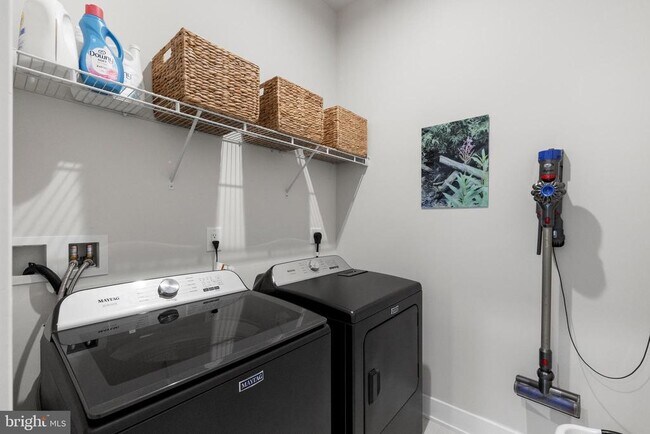 Building Photo - 43442 Croson Ln