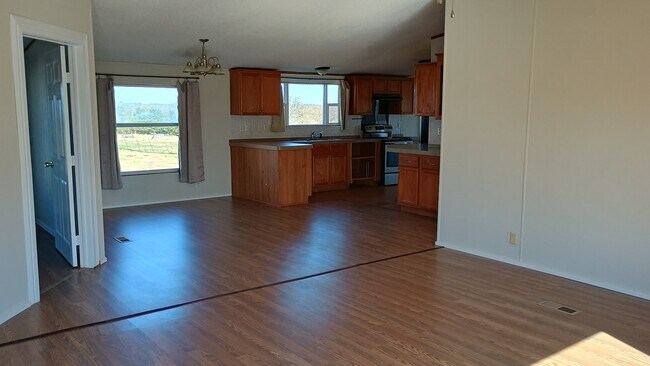 Building Photo - 2581 Co Rd 655