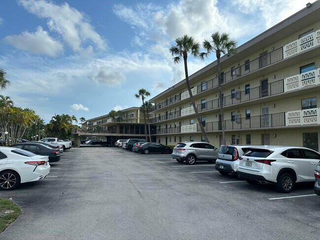 Building Photo - 9355 SW 8th St