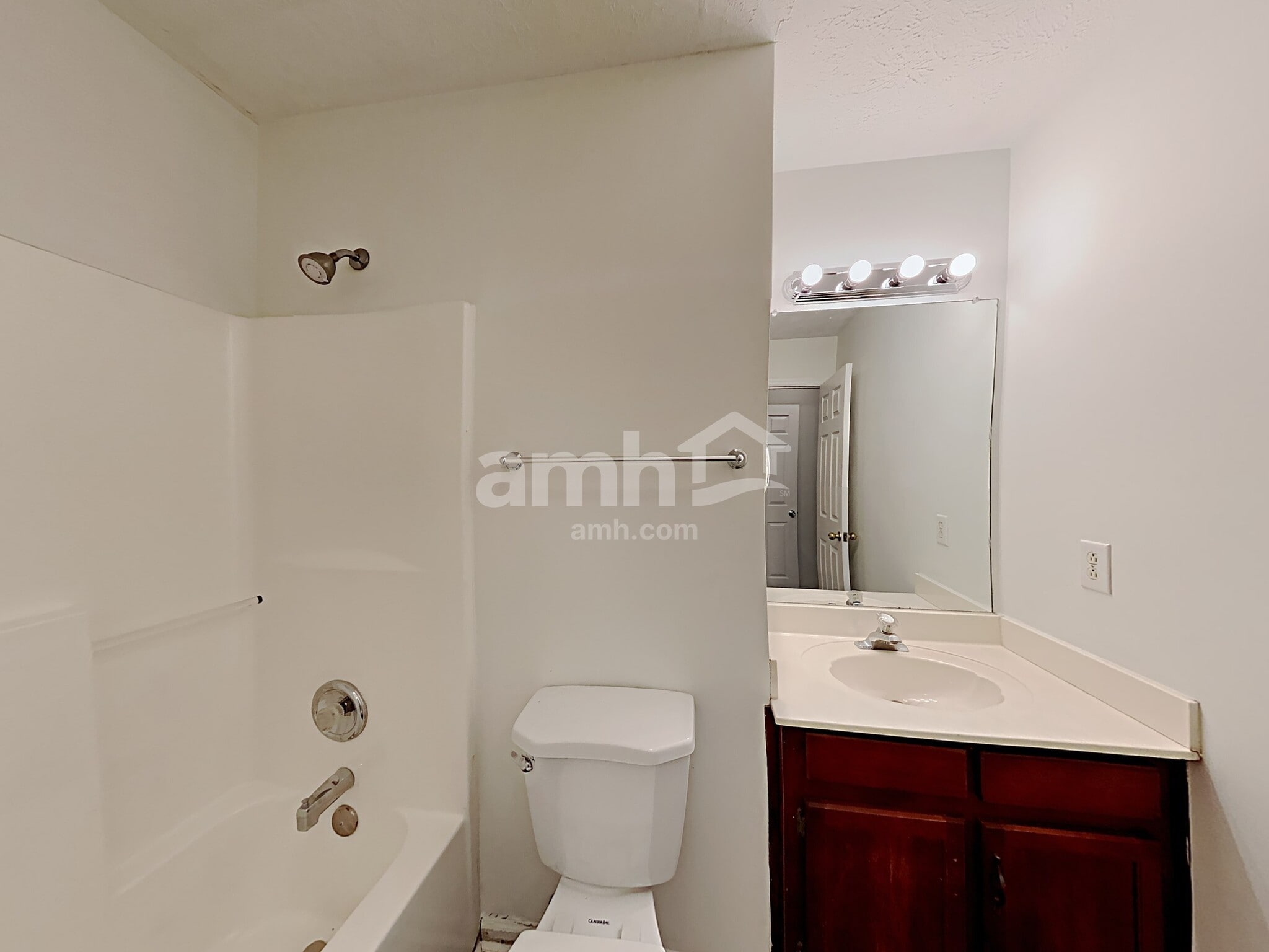 Building Photo - 2805 River Bend Dr