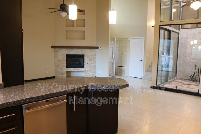 Building Photo - 45426 Driftwood Dr