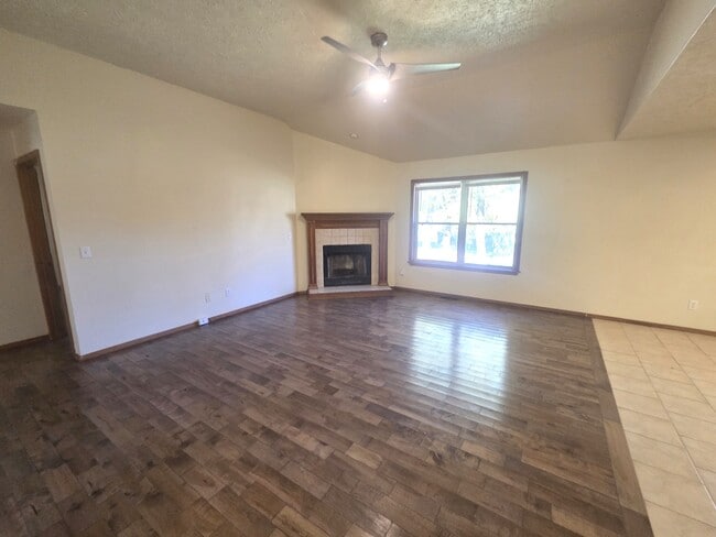 Building Photo - 4507 W Westwood Dr