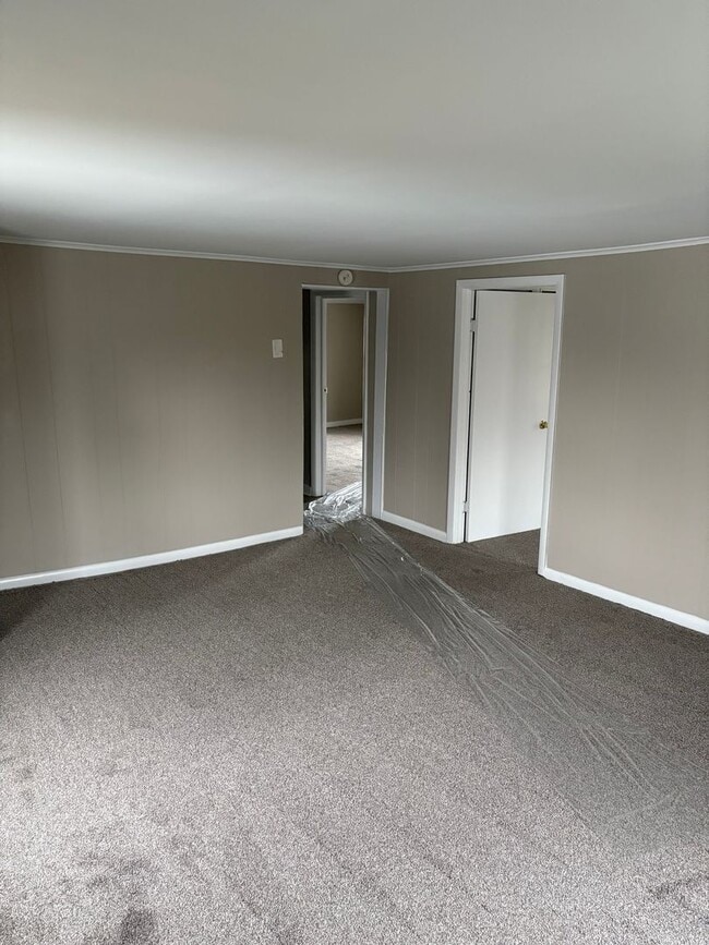 Building Photo - 1878 Spring Rd