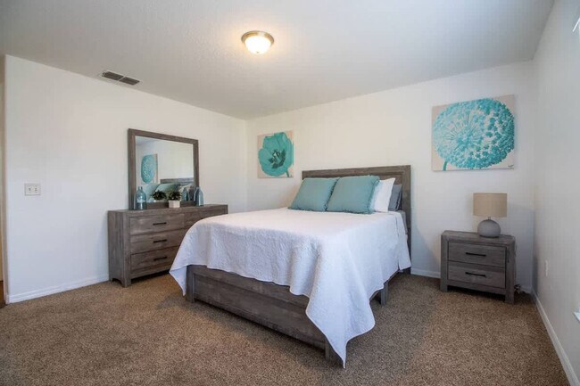 Building Photo - 37135 Grassy Hill Ln