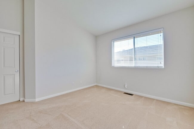 Building Photo - 4616 Hampton Falls Pl