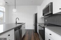 Building Photo - 2940 W Thompson St