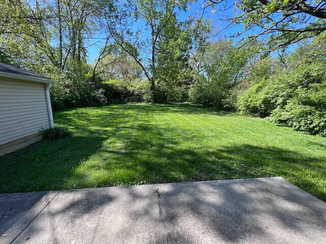 Building Photo - GORGEOUS EAST SIDE 3 BR/1.5 BA STONE RANCH AVAILABLE NOW!