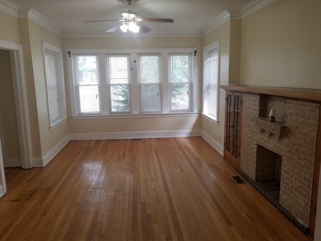 Building Photo - 6136 S Richmond St