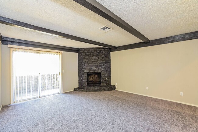 Premium unit living room (10FB10) - Vines at Eleanor