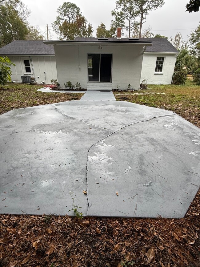 Building Photo - 2167 Felch Ave