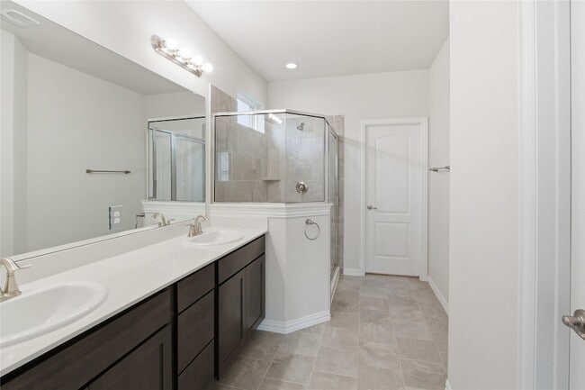 Building Photo - 13201 Leisure Cove Dr