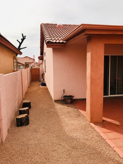 Building Photo - 9908 N Woodstone Trail