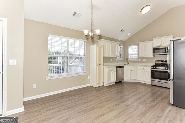 Building Photo - 554 Ransom Way