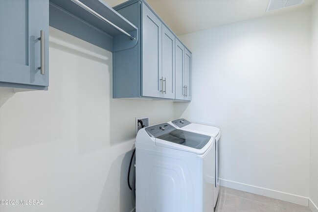 Building Photo - 30660 S Osprey Dr