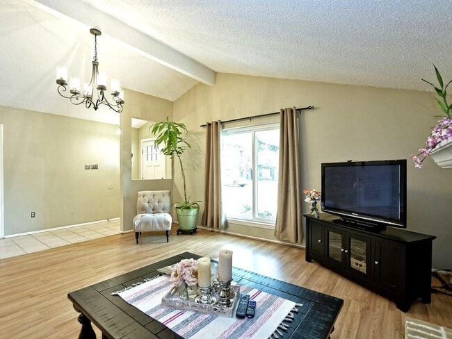 Building Photo - 11108 Applewood Dr