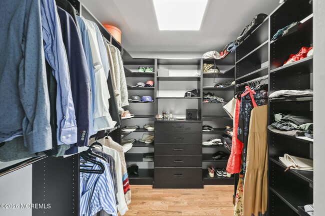 Building Photo - 28 Rector Pl