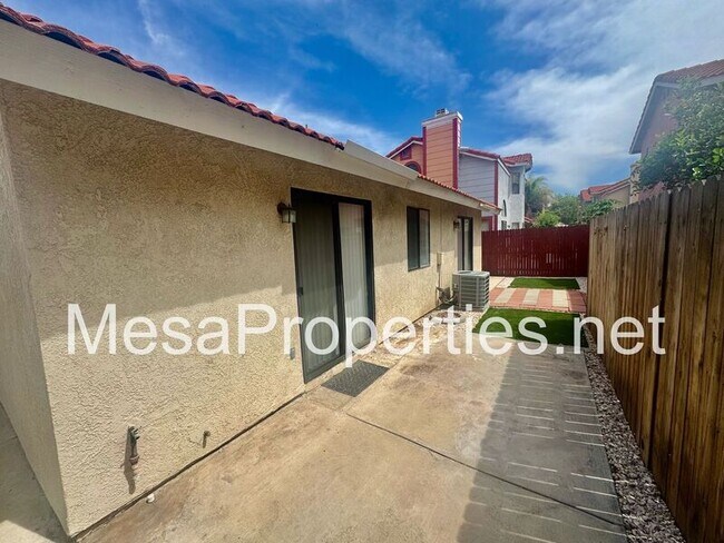 Building Photo - 1423 Willow Tree Ln