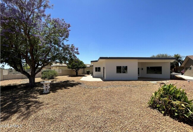 Building Photo - 18413 N Welk Dr