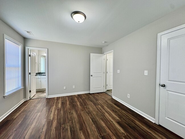 Building Photo - One Story 3 Bedroom 2 Bath Brand New