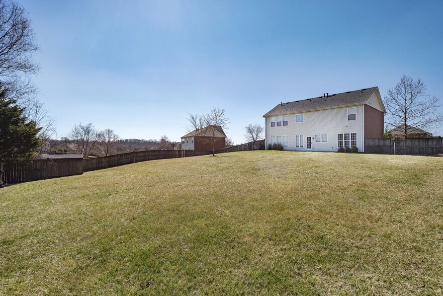Building Photo - 2601 Potomac Ct