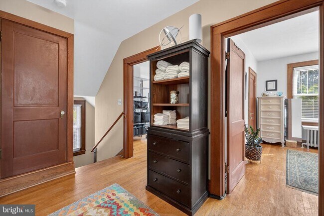 Building Photo - 420 W Cork St