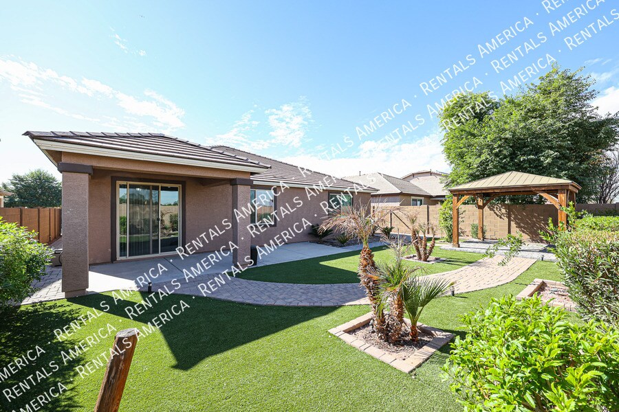 Building Photo - 15734 W McKinley St