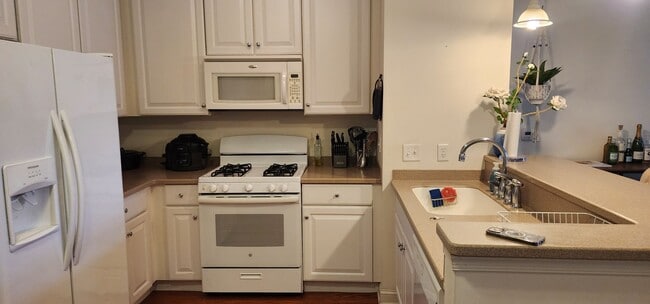Building Photo - The Grande in Conshohocken condo available...