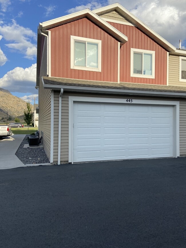 Building Photo - 445 S 1540 E