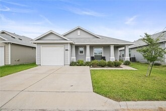 Building Photo - 6718 Breeann St