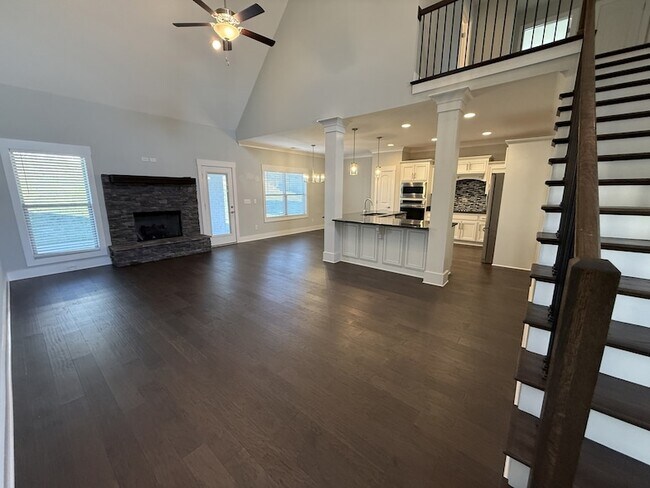 Building Photo - 1124 Watercress Ct