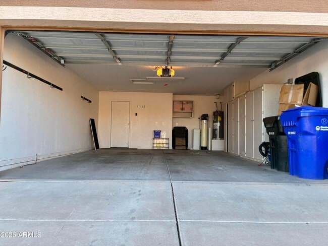 Building Photo - 3189 E Hazeltine Way