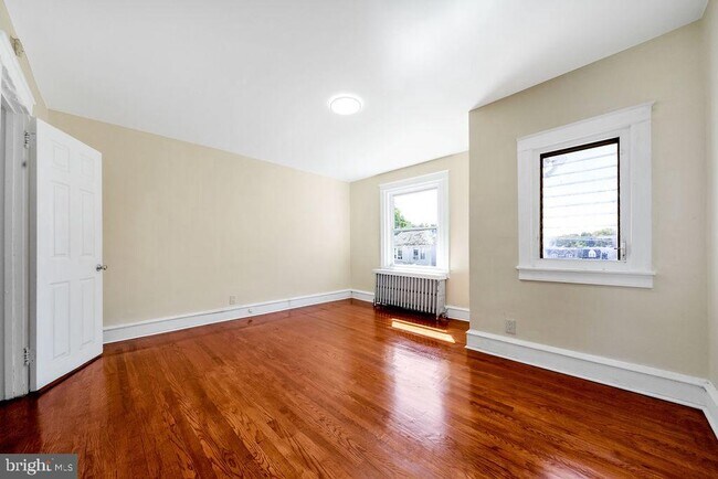 Building Photo - 387 Bayard Rd