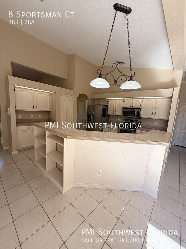 Building Photo - 8 Sportsman Ct