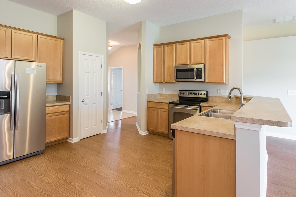 Building Photo - 9373 Prosperity Lake Dr