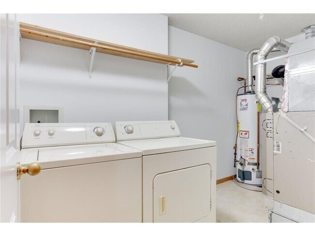 Building Photo - 18171 70th Ave N