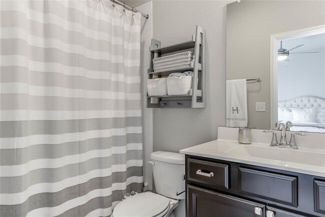 Building Photo - 1405 Hyde St