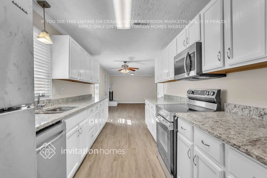 Building Photo - 2686 Turner Valley Cir SW