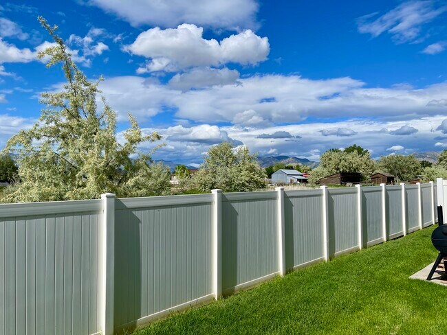 Back Patio View 1 - 2876 W 3965 S