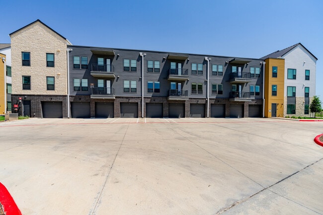 Building Photo - 3801 N A W Grimes Blvd
