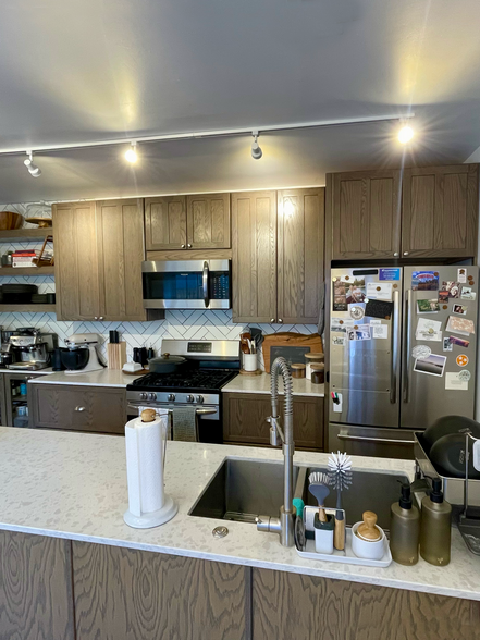 Building Photo - 308 Arno St NE