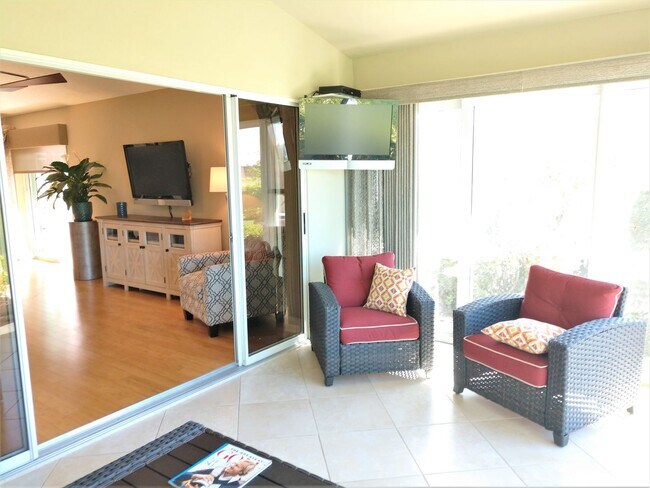 Building Photo - 540 Clubside Cir